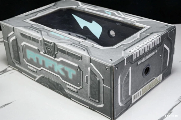 Genesis HM4465-001 Dunk 'Void'  Nike RTFKT  x 0225